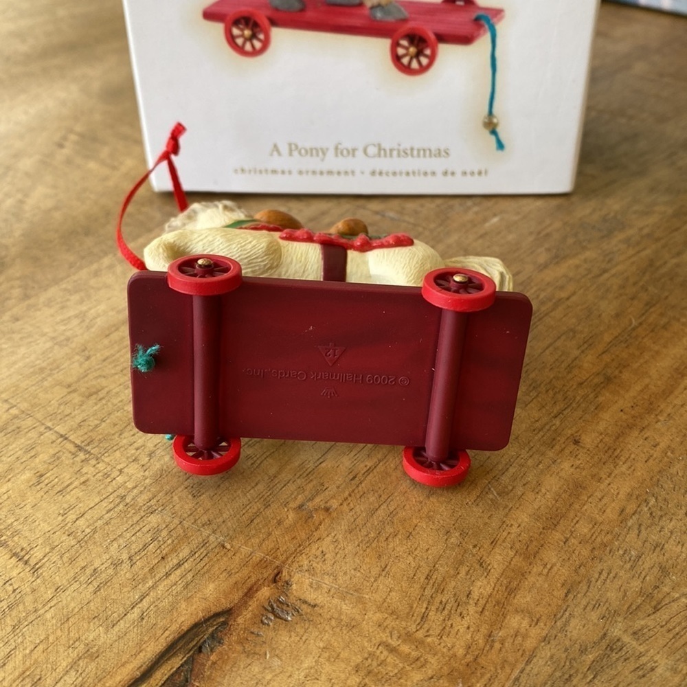 Hallmark - Picture 5 of 6